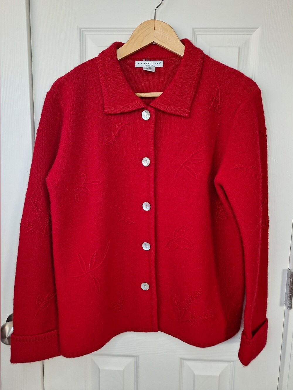 Marconi Vintage Wool Grandma Button up Sweater with Leaf Pattern in Red Size PS